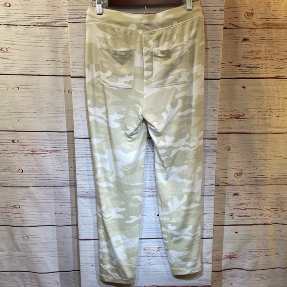 LOFT Green Camo Sweatsuit - size S - Picture 10 of 11